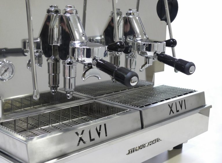 XLVI STEAMHAMMER LEVA Espresso machine XLVI Operai del Vapore
